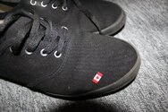 blk_canvas_shoes___by_amandaarr-d2xse1n.jpg