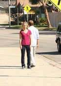 Julia_Stiles_on_the_set_of_Dexter_in_Long_Beach_10_01_2010_HQ_28_123_581lo.jpg