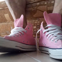 pink converse   shoe play.mp4