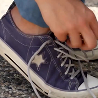 removing converse and shoeplay.mp4