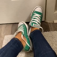 Green converse skinny jeans shoeplay . OH MY.mp4