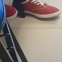 Girl candid shoes Keds.mp4