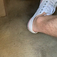 converse sockless pedal pumping.mp4