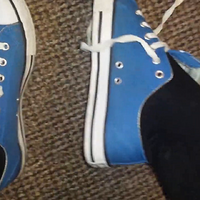 inside my dirty old converse.mp4